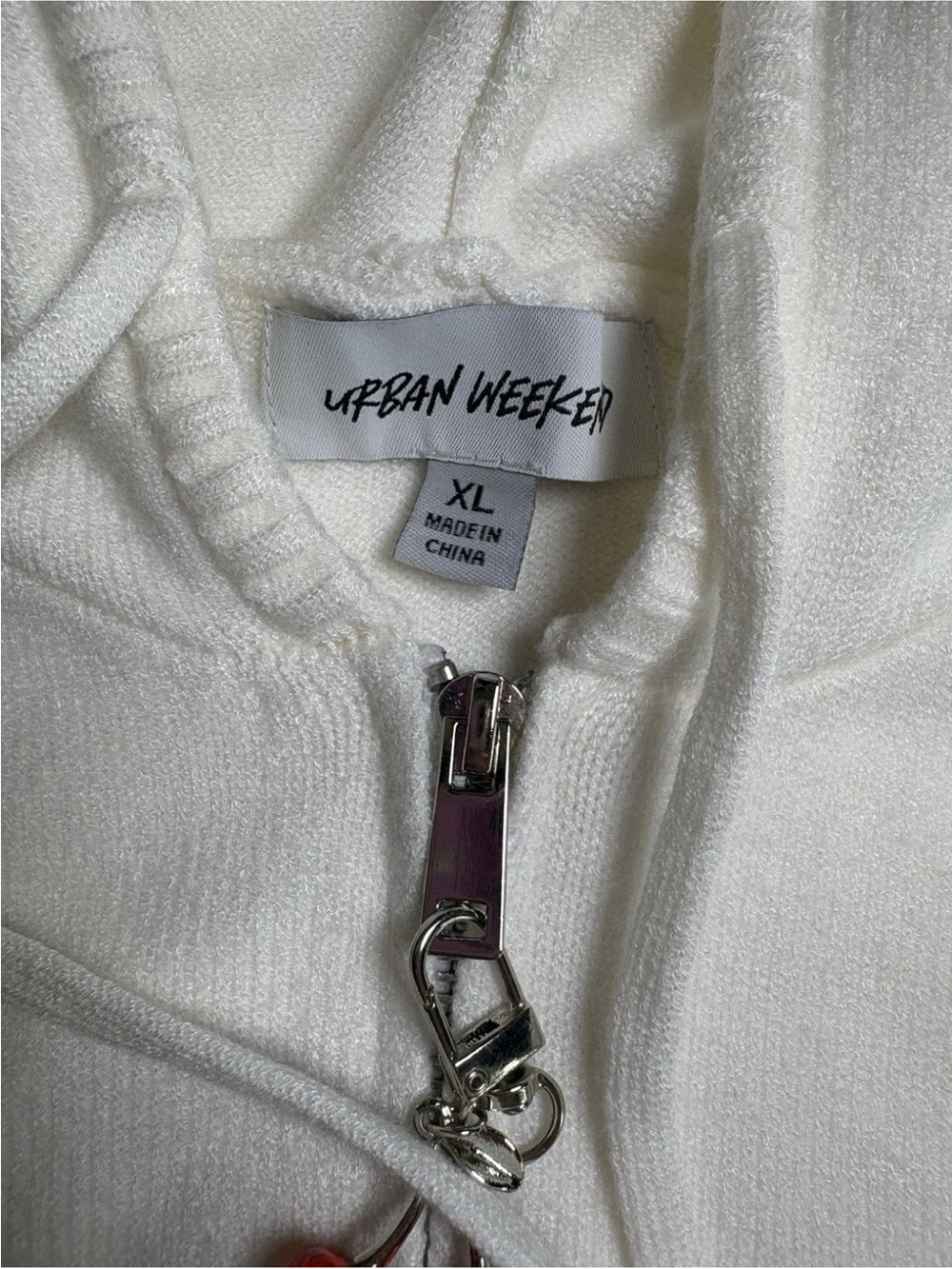 Urban Weekend White Hoodie Sweater Juniors XL Slim Fit Cropped - Picture 5 of 10